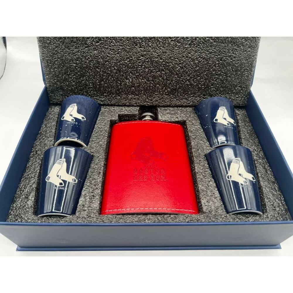 Boston Red Sox 8oz Flask Set w/ 4 Ceramic Shot Glasses MLB Gift Box New